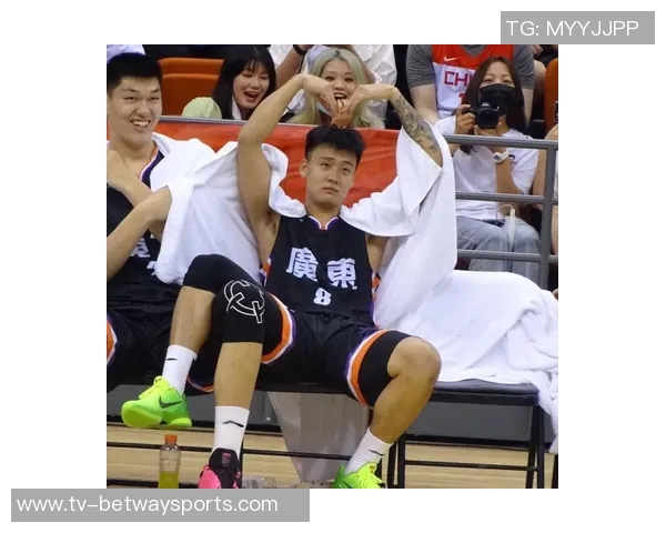 宇宙级阵容震撼来袭北京男篮集结曾凡博周琦赵睿等明星球员